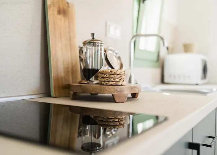 Magnolia Thassos Potos