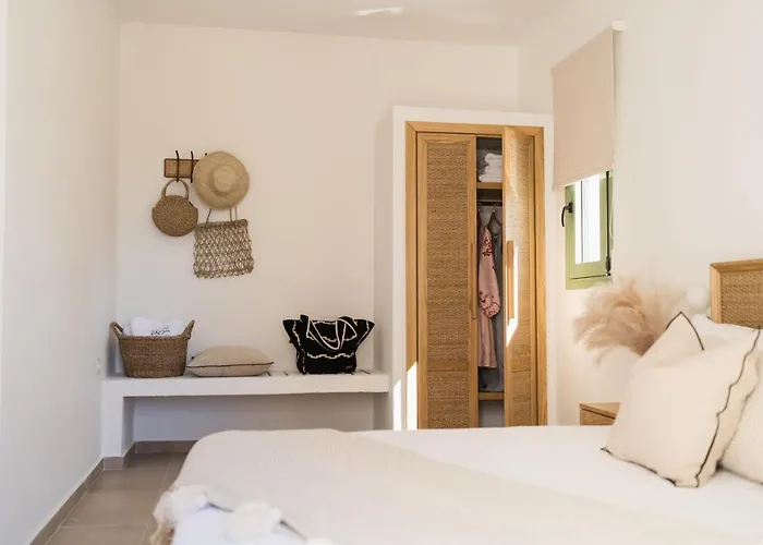 Magnolia Thassos Vilă Potos