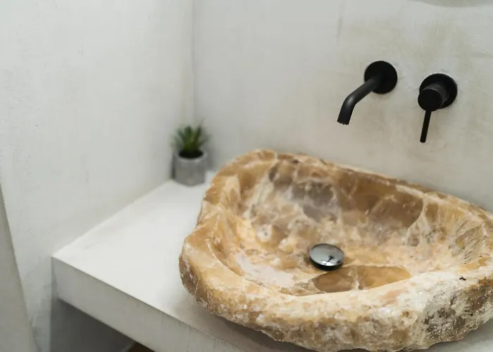 Magnolia Thassos Vilă Potos